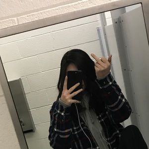 Meet your Posher, Ava